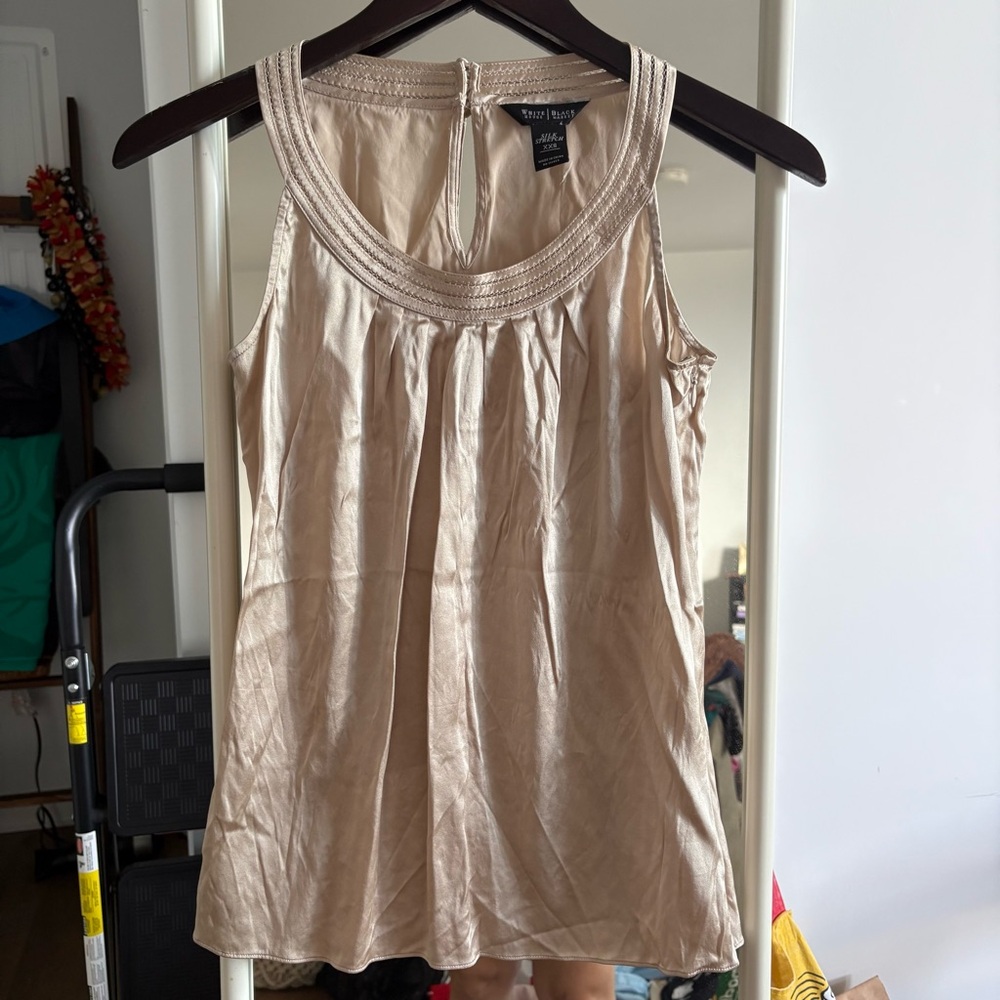 White House Black Market silk Cream Sleeveless Blouse
